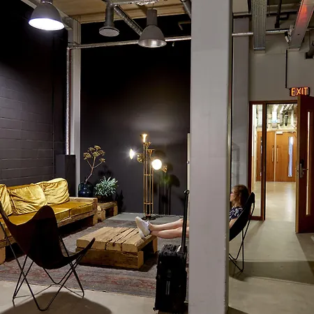 Q-factory Отель Амстердам