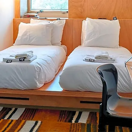 Hotel Q-factory 3*