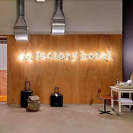Q-factory 3*