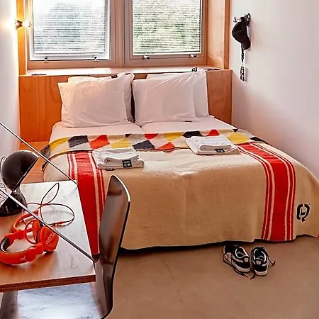Q-factory Hotel 3*