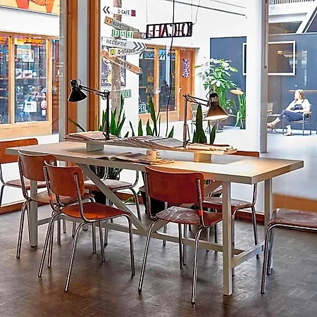 Q-factory Hotel 3*