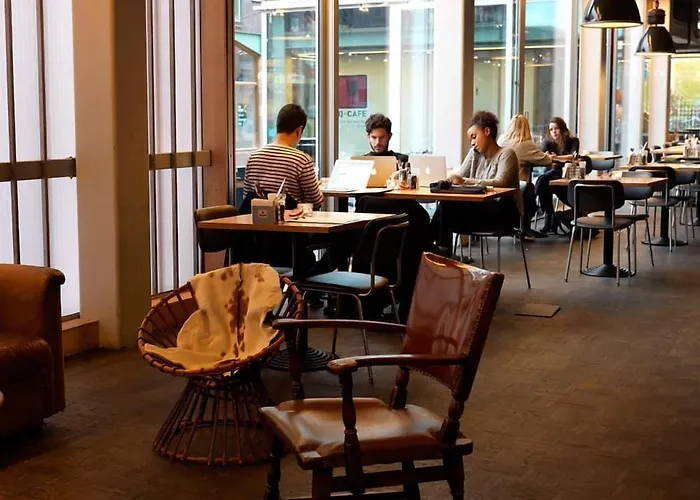 Q-factory 3* Амстердам