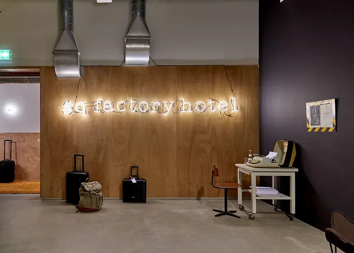 Отель Q-factory 3*