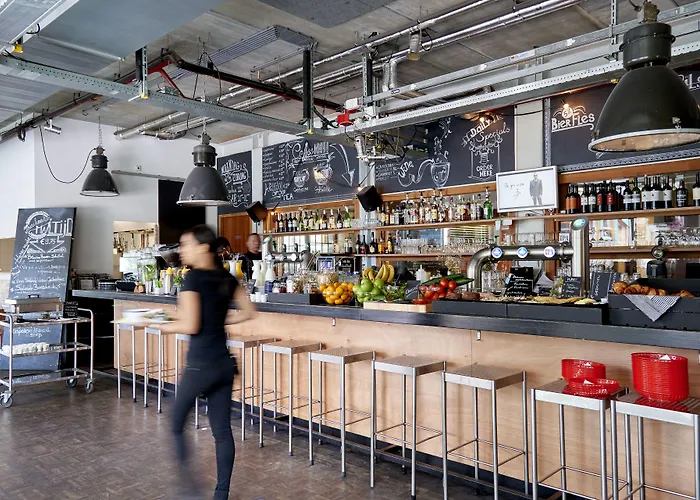 Отель Q-factory 3*